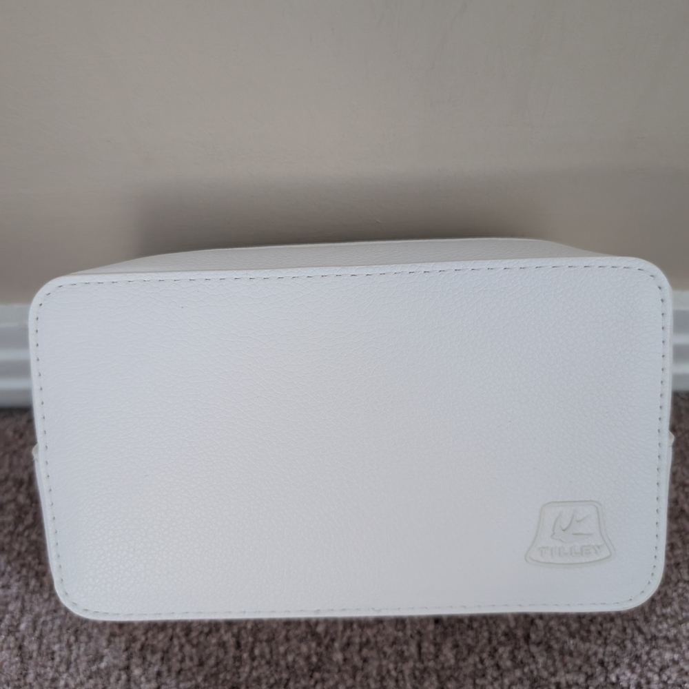 Brand New Tilley Ft Shiseido White Men's Bag